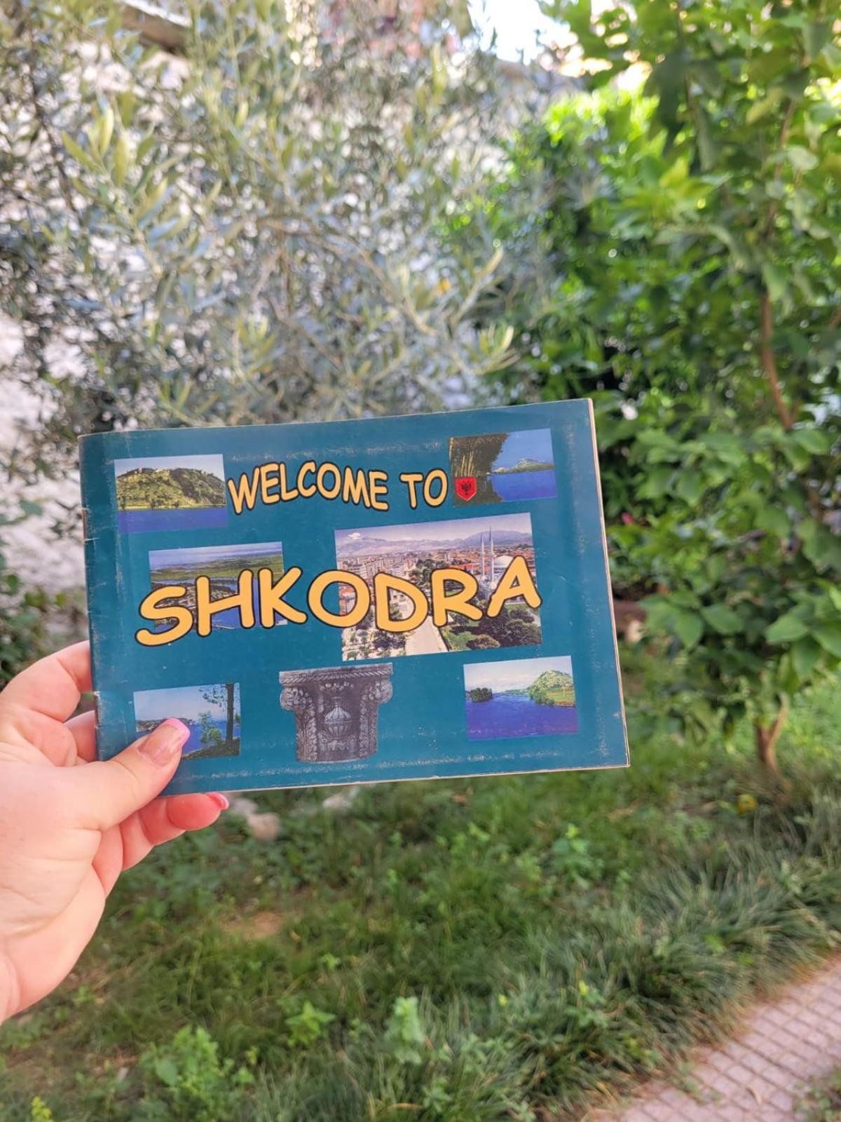 Vila Koltrina Shkodër Esterno foto